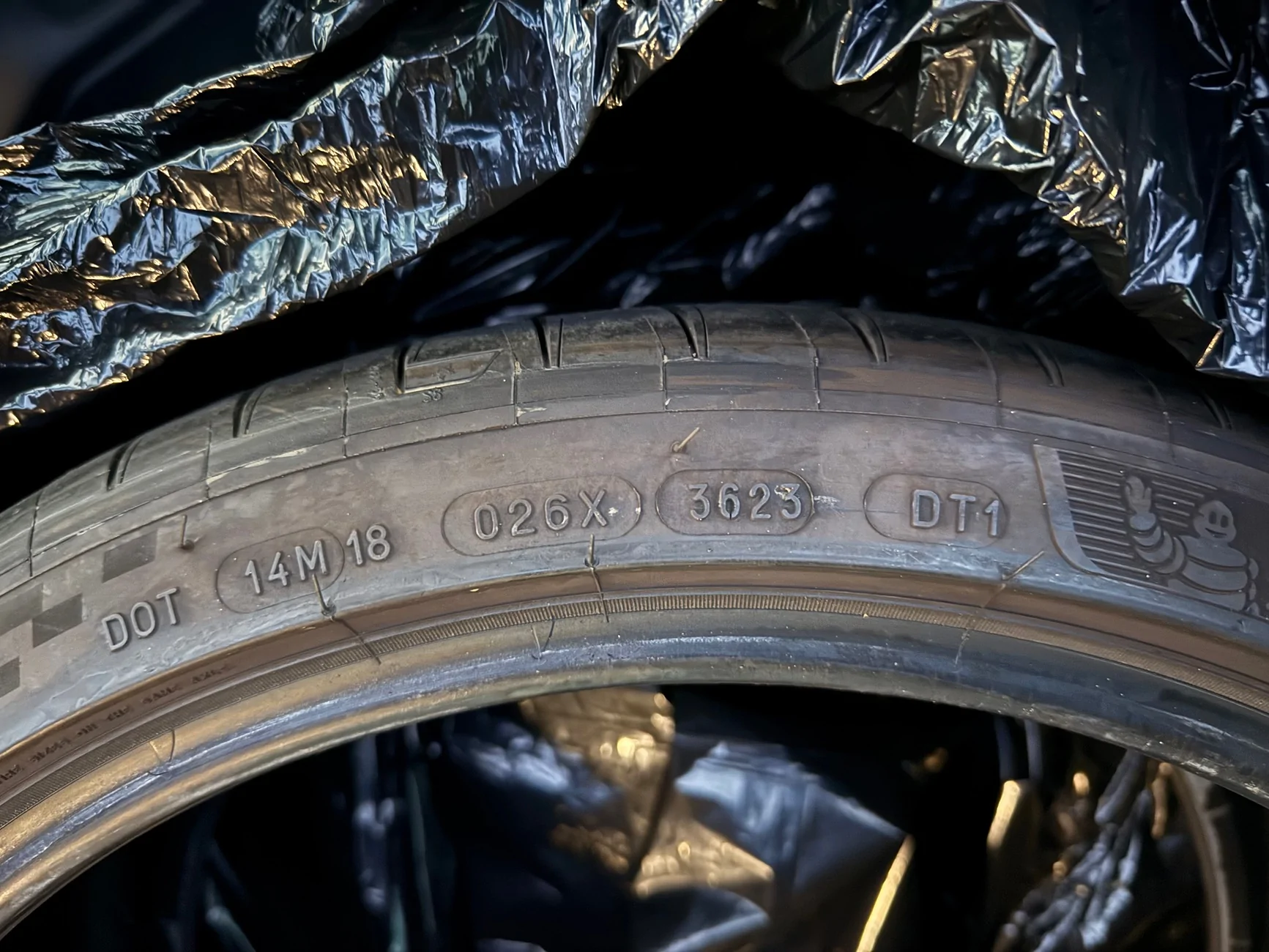 Acura Integra FS: OEM Michelin Pilot Sport 4S Tires IMG_5814