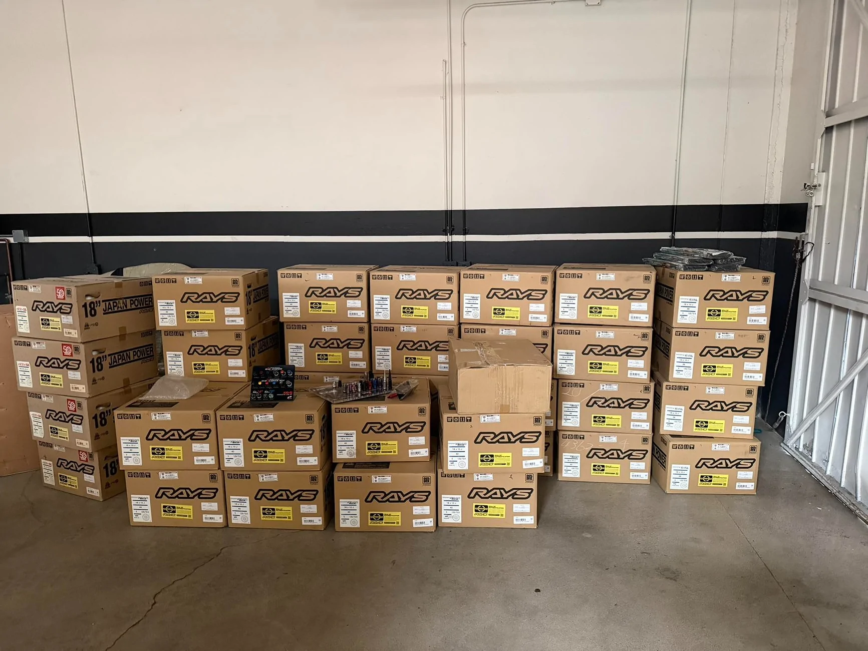 Acura Integra The Return of the 19” ZE40 - Exclusive God Spec Sizing 592346483_10164551549641018_2013480034786434953_n