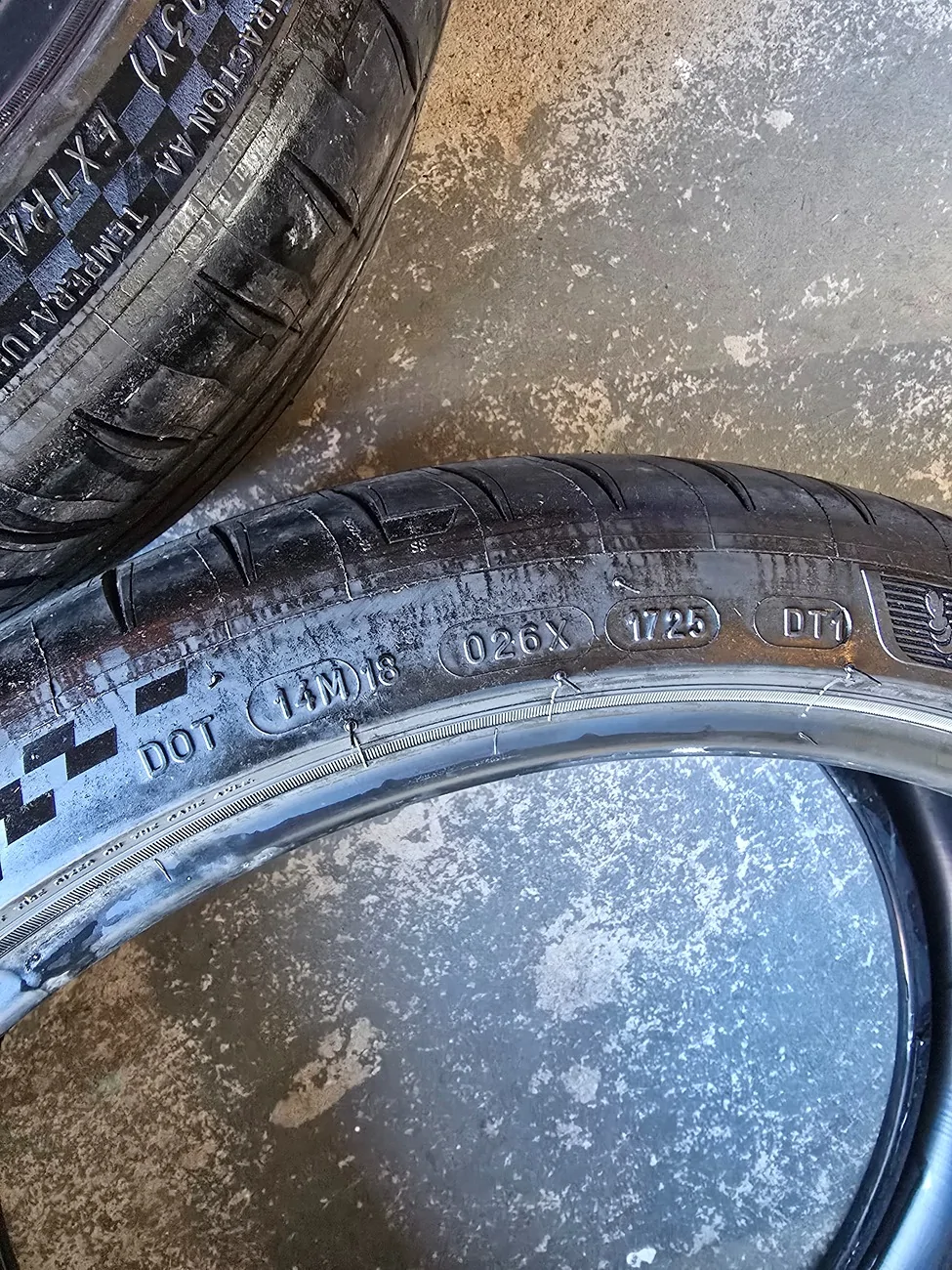 Acura Integra FS: OEM Michelin Pilot Sport 4S Tires 20251203_100004