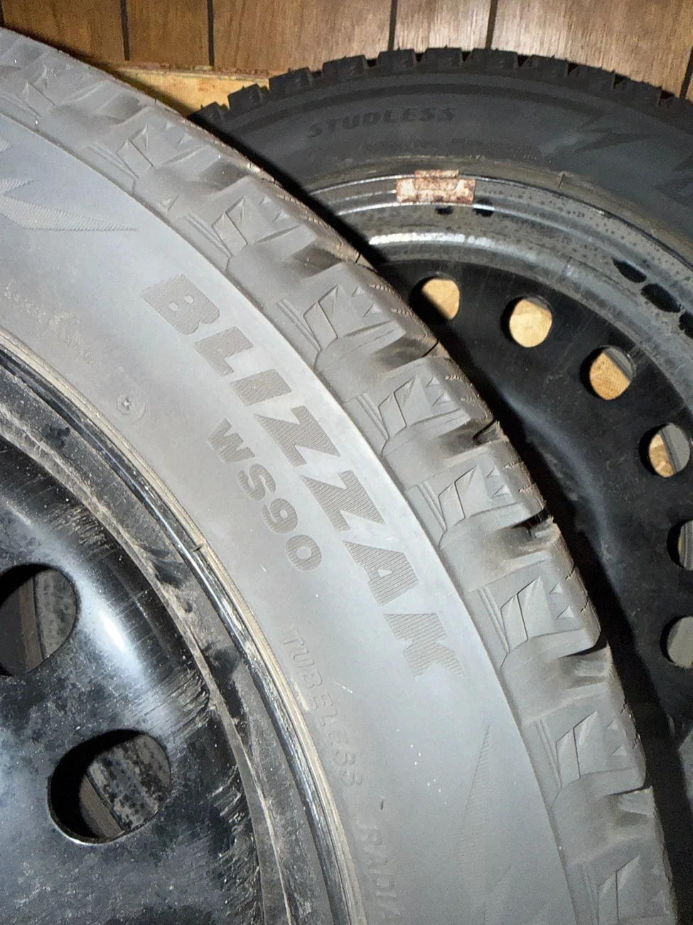 Acura Integra 215/50R-17 Bridgestone Blizzak Snow Tires & Rims IMG_0774