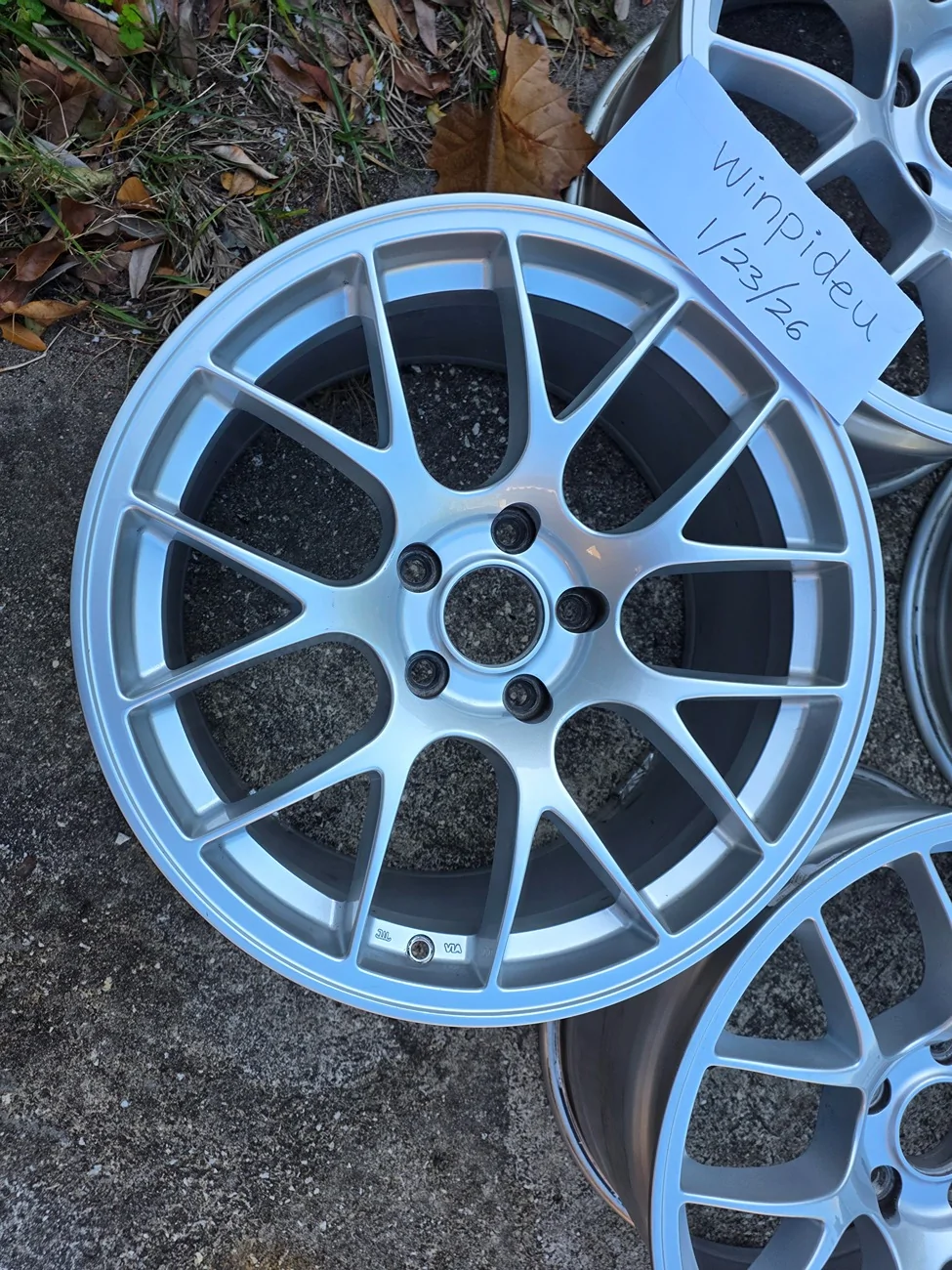 Acura Integra [FL] Apex EC-7 18x9.5 ET43 in Race Silver 20260123_152056