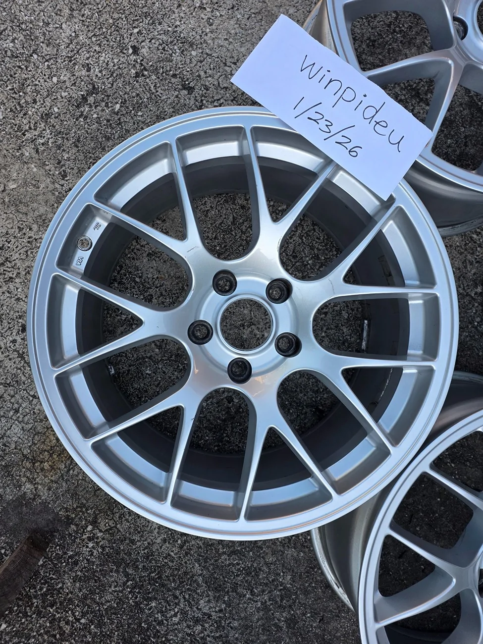 Acura Integra [FL] Apex EC-7 18x9.5 ET43 in Race Silver 20260123_152037