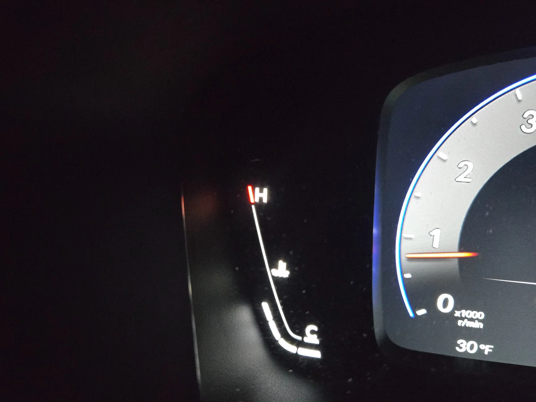 Acura Integra Is this normal for the temperature gauge ? 1000027504