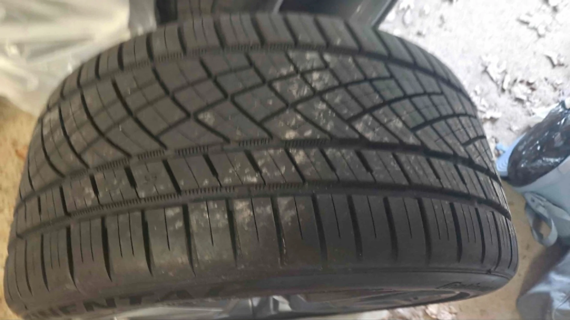 Acura Integra Wheels and tires for sale used 2c4994be-768a-498b-adb1-f44007c02113 - Copy - Copy