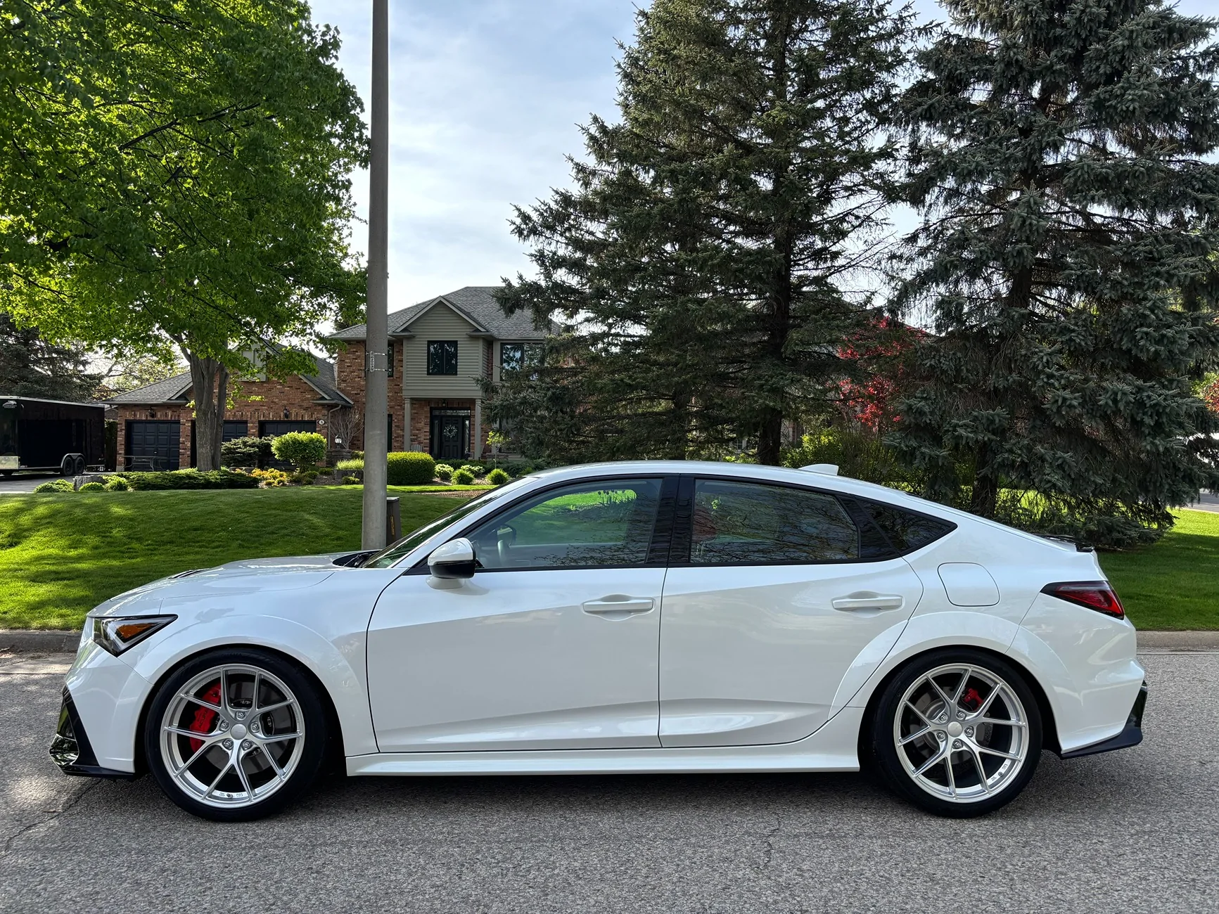 Acura Integra 19x9.5 +40 offset wheels and 265/35r19 tires installed image2