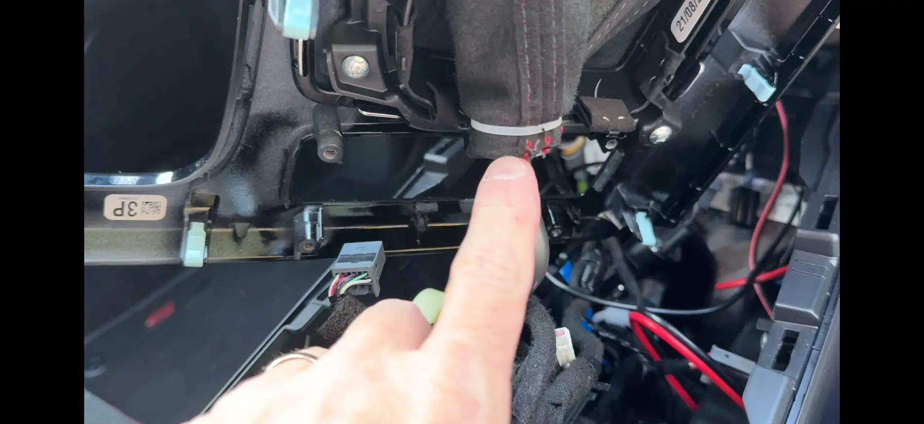 Acura Integra Shift boot collar refuses to release... any thoughts? 2026-05-30_10-26-31_000