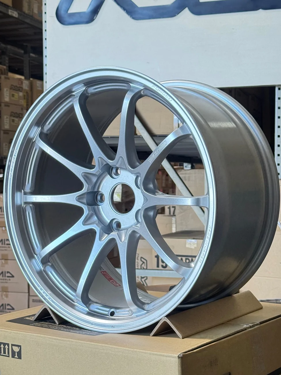 Acura Integra The 19" CE28N-Plus Exclusive Batch 19x10.0 +38 (Face 3) IMG_4231