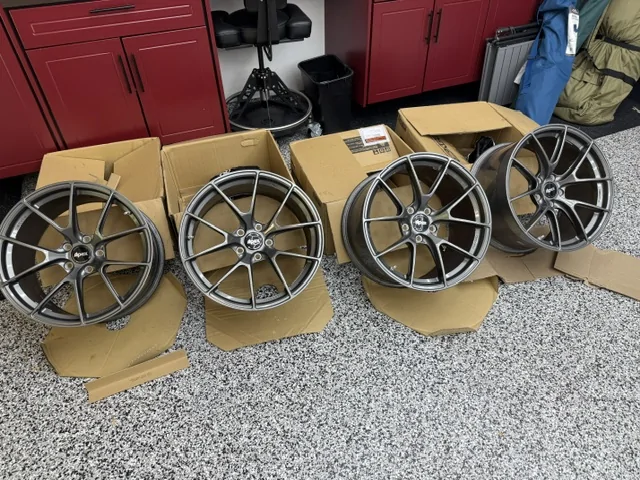 Acura Integra Selling: Apex VS-5RS 19x10.5" ET45 Wheels in Anthracite // will trade for 18x10 equiv. image3