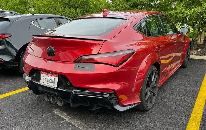 Performance Red Integra Type S spotted in the wild