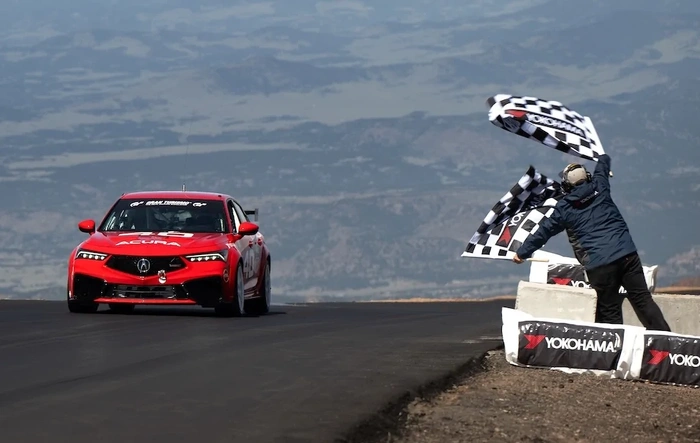 Integra Type S DE5 Beats Previous FWD Record at Pikes Peak International Hill Climb